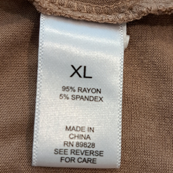 Logo Layers Scoopneck Tunic Top - Picture 7 of 8